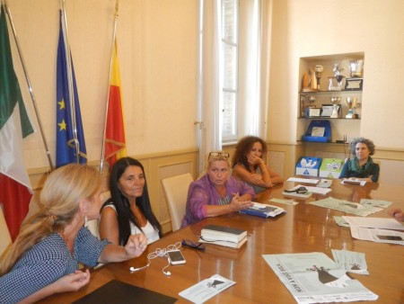 nella foto da sinistra, Rosetta Martellini, Oriana Salvucci, Cristiana Cecchetti, Maria Grazie Baiocco e Antonia Talamonti 