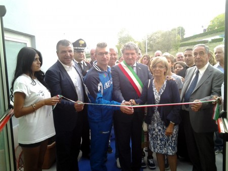Il taglio del nastro