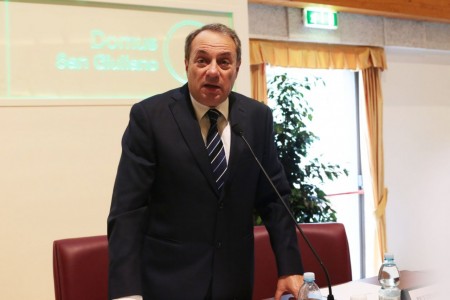 premio-fedeltà-lavoro-domus-san-giuliano-2015-foto-ap-14-450x300