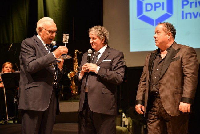 Il sindaco di Tolentino Giuseppe Pezzanesi