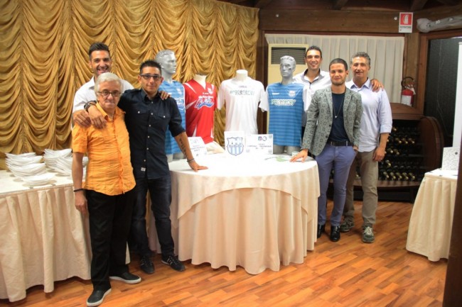 presentazione squadra calcio a 6 futsal passo treia a villa berta foto ap 34