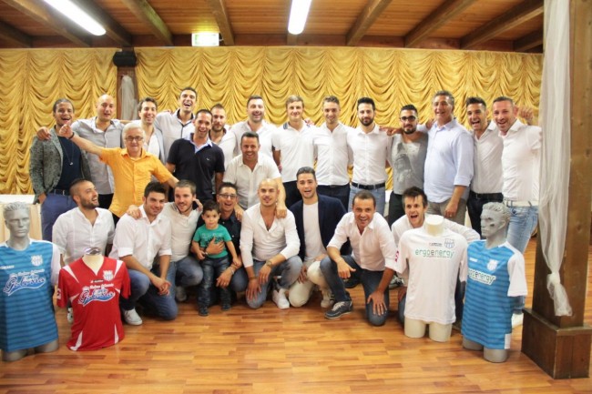 presentazione squadra calcio a 6 futsal passo treia a villa berta foto ap 36