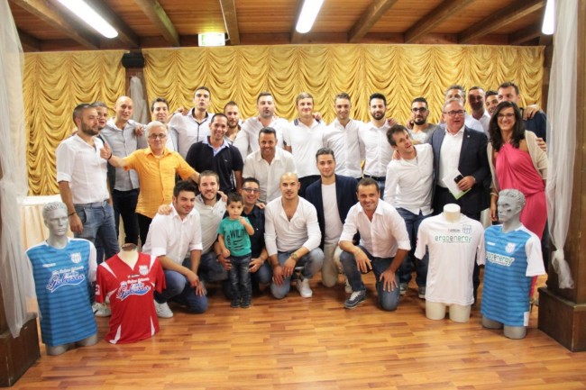 presentazione squadra calcio a 6 futsal passo treia a villa berta foto ap 37