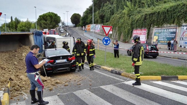 tir ribaltato cimitero 8 Lucrezia Benfatto