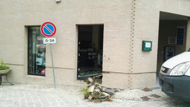 Farmacia Montelupone (2)