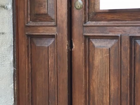 La porta forzata