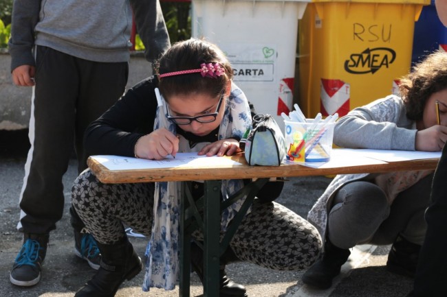 bambini in croce rossa a villa potenza foto ap (3)