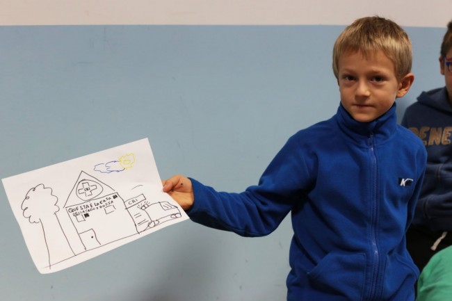 bambini in croce rossa a villa potenza foto ap (8)