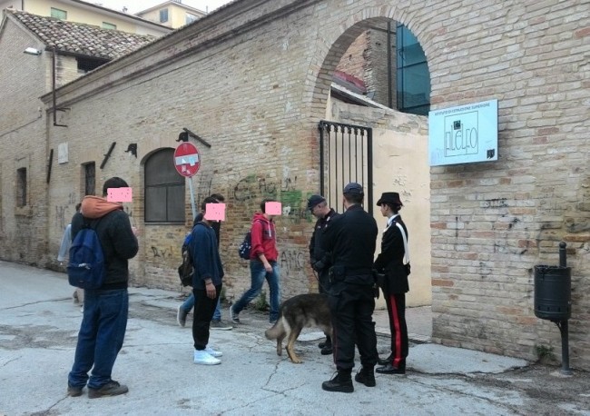 controlli antidroga scuola tolentino