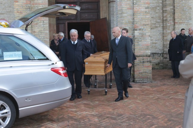 funerale meriggi chiesa cappuccini foto ap (10)