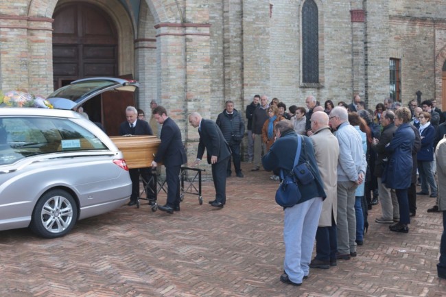 funerale meriggi chiesa cappuccini foto ap (11)