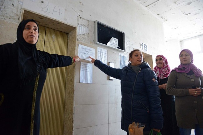 hotel house - protesta ascensori sequestrati (5)