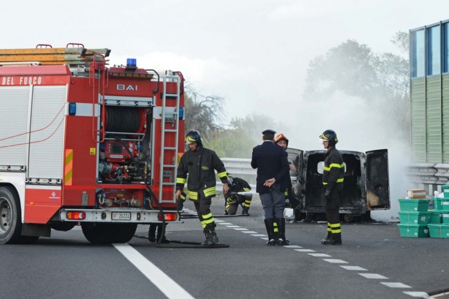 incendio furgone autostrada_foto fdm (4)