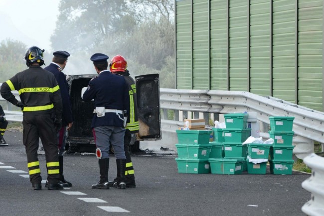 incendio furgone autostrada_foto fdm (5)