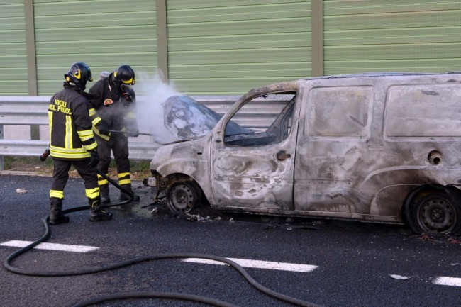 incendio furgone autostrada_foto fdm (8)