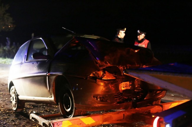 incidente morrovalle due auto foto ap (6)