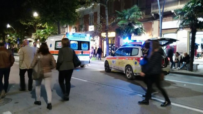 Ambulanza e automedica in corso Umberto I