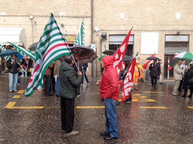 manifestazione cgil cisl uil_Foto LB (1)