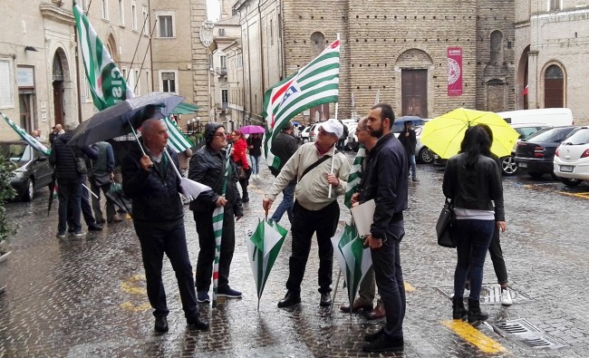 manifestazione cgil cisl uil_Foto LB (2)