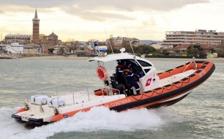 Uno dei mezzi usati a Civitanova per l'operazione Mare Sicuro