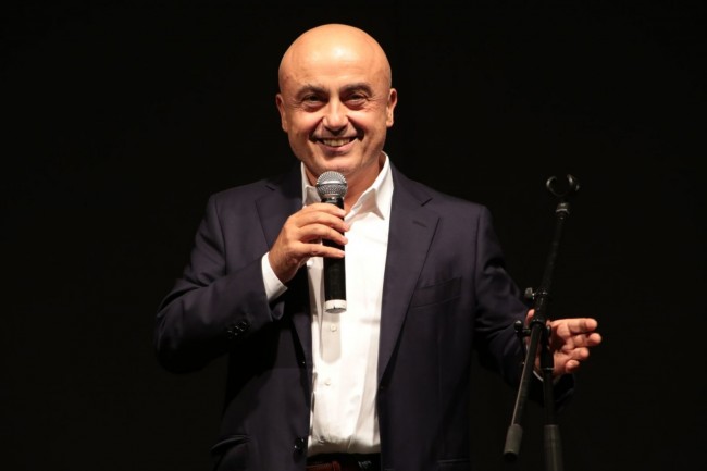 paolo-cevoli-festa-avis-palazzetto-fontescodella-2015-foto-ap-14-650x433