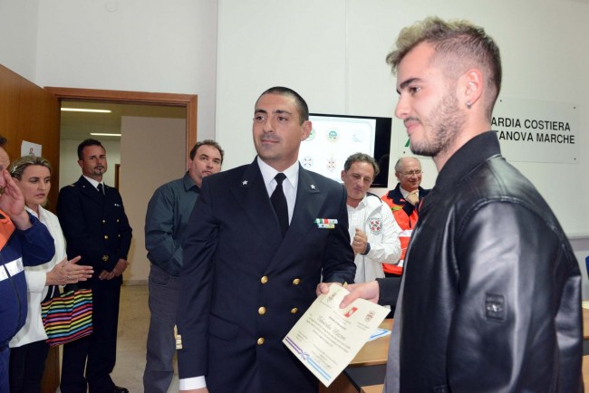 premiazioni guardia costiera civitanova - edoardo mazzoni
