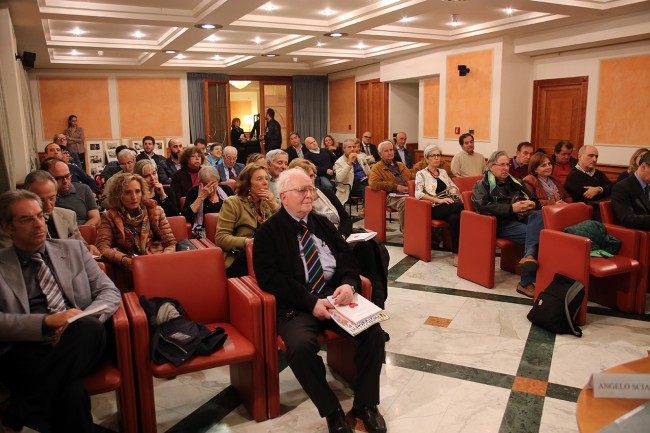 presentazione libro avis macerata_Foto LB (2)