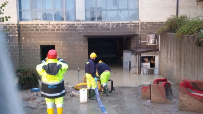 protezione civile maceratesi alluvione in campania (12)