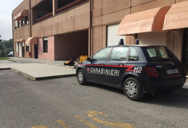 I carabinieri alla scuola Leopardi