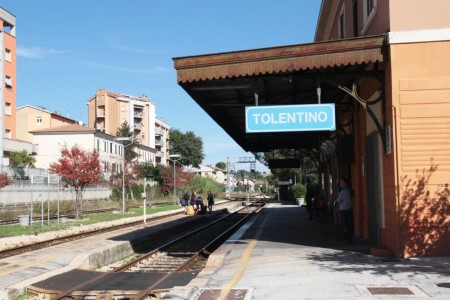 stazione-treni-tolentino-2-450x300