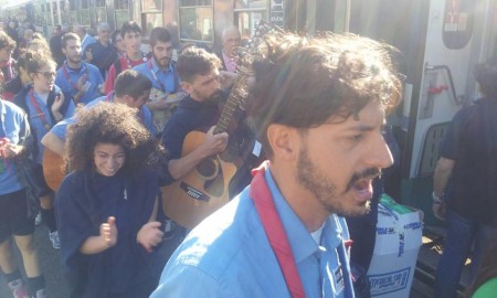 Gli scout portano conforto ai pellegrini marchigiani rimasti bloccati per l'alluvione in Costa Azzurra