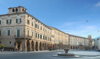 Piazza_del_Popolo_san-severino-1024x335-e1558181732159-325x192