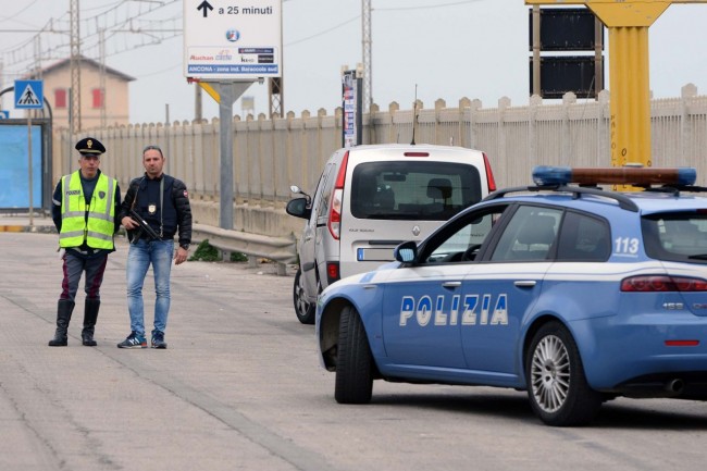 blocco stradale adriatica - fontespina polizia - civitanova (6)