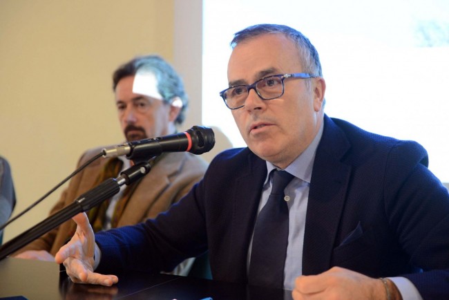 donazione macchinario ospedale - maccioni de luca