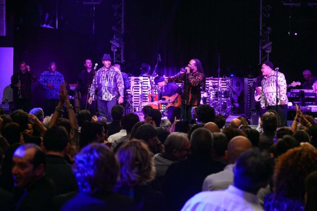 earth wind & fire experience - live al donoma - civitanova (8)