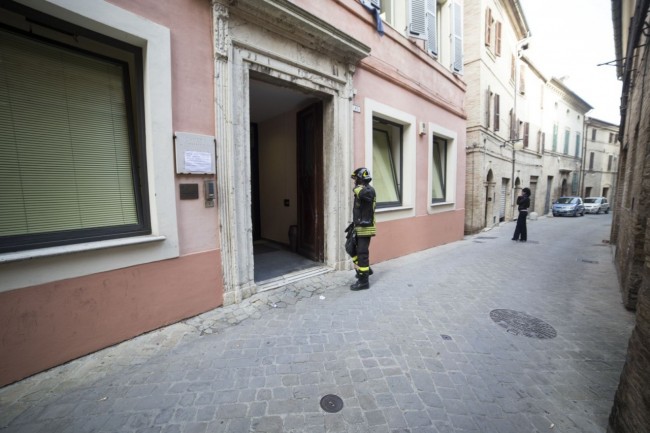 gas camera di commercio via armaroli foto ap (1)