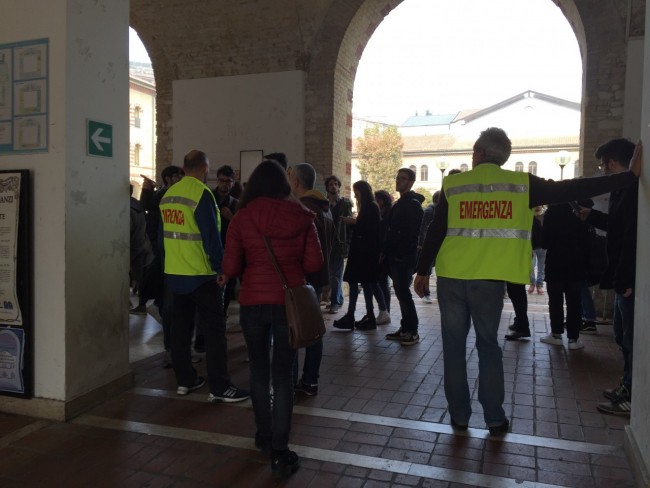 Fuga di gas università economia - disagi - ancona 2