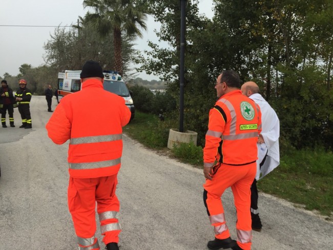 Incidente - auto nel laghetto del babaloo - porto potenza