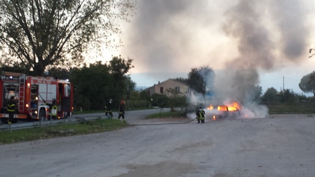 incendio_auto_regina_4