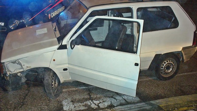 La Fiat Panda guidata dal 19enne
