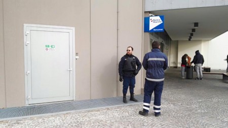La porta aperta dai ladri