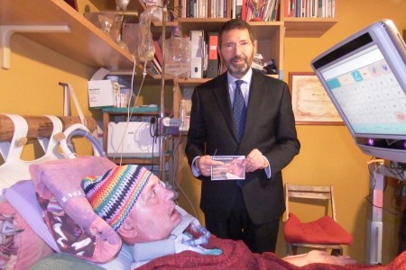 Ignazio Marino in vista a casa di Max fanelli