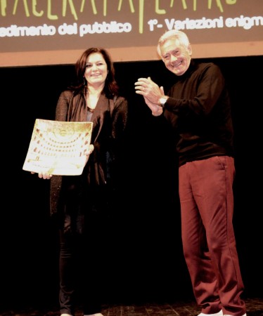 Stefania Monteverde premia Tiziano Gelmetti «Znorko»