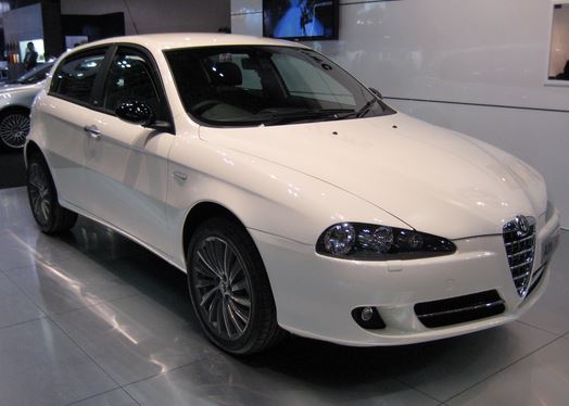 Una Alfa Romeo 147 simile a quella rubata