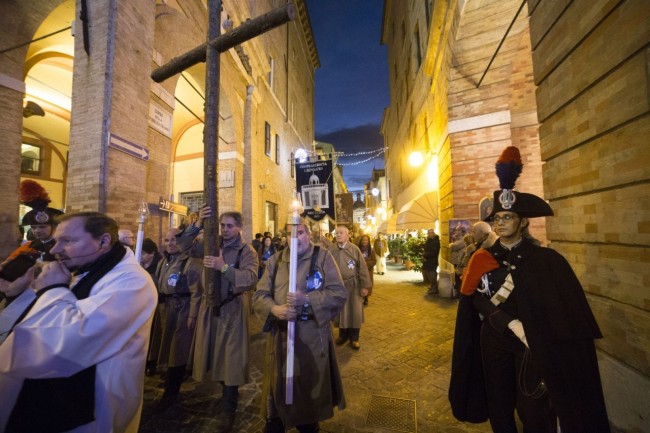 apertura porta santa giubileo 2015 foto ap (11)