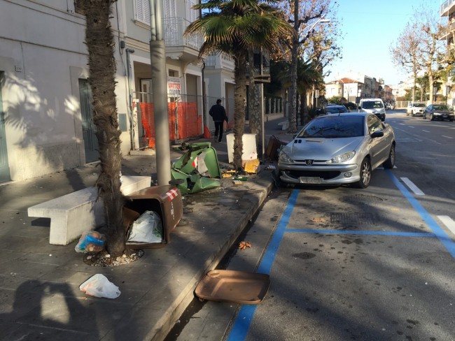 auto_bidoni_foto_de_marco