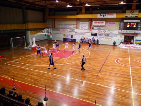 La Nuova Simonelli batte Civitanova nel derby e prosegue la sua marcia in testa alla classifica