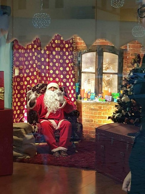 casetta babbo natale tolentino 2015 (4)