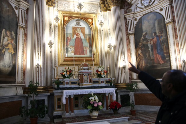 furto chiesa vergini macerata don andres_Foto LB (1)