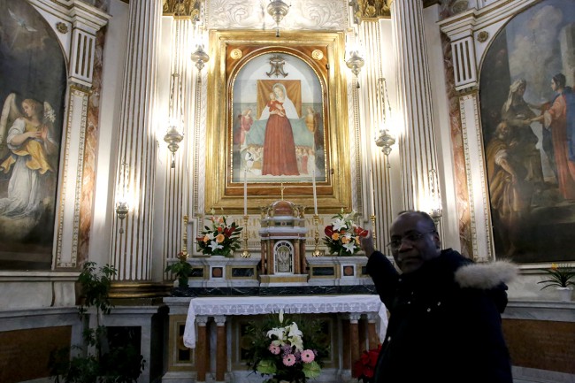 furto chiesa vergini macerata don andres_Foto LB (4)